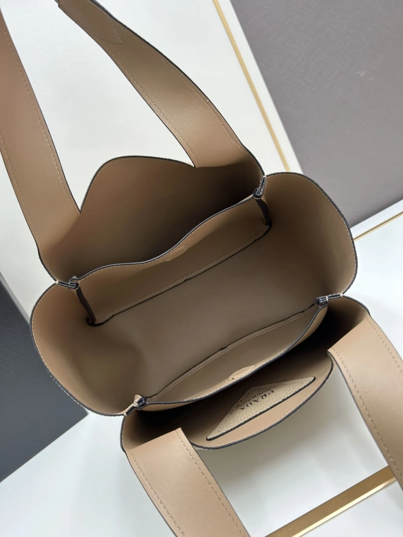 Pra*a shopping bags 4213-0252