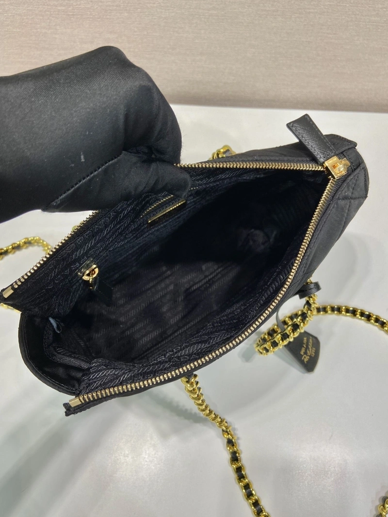 Pra*a satchel bags 4213-0548