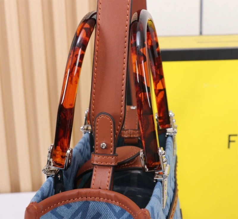 F**di shopping bags 4220-0239