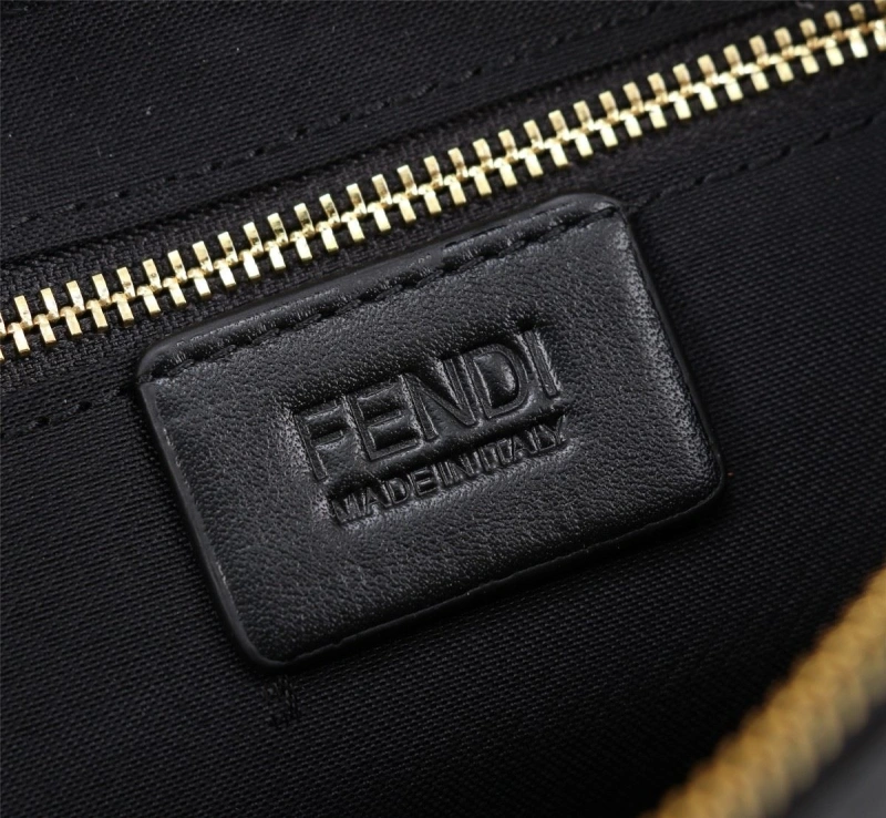 F**di cluth bags 4220a-0113