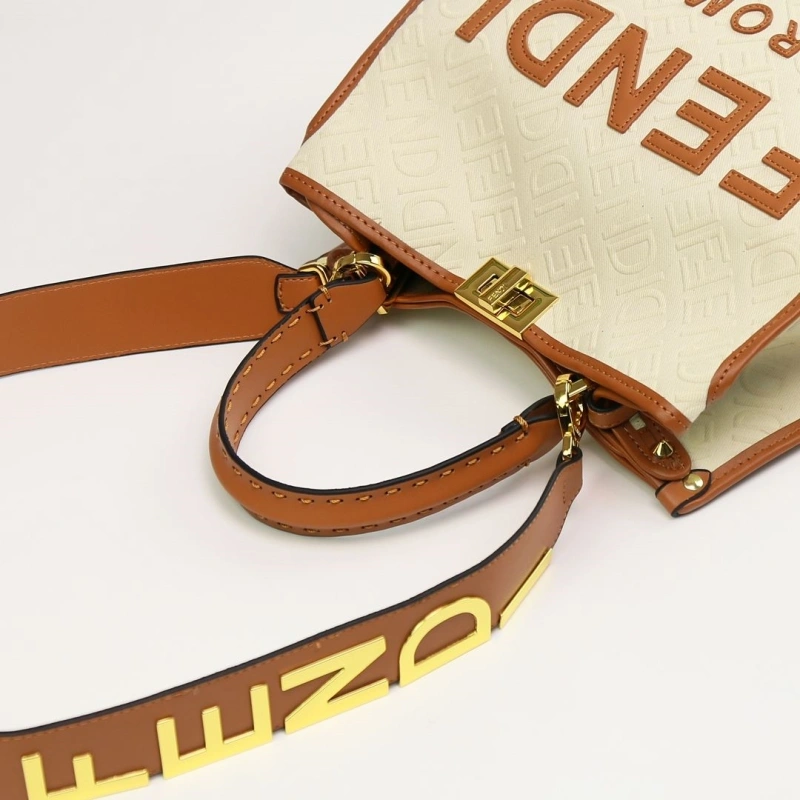 F**di shopping bags 4220a-0309