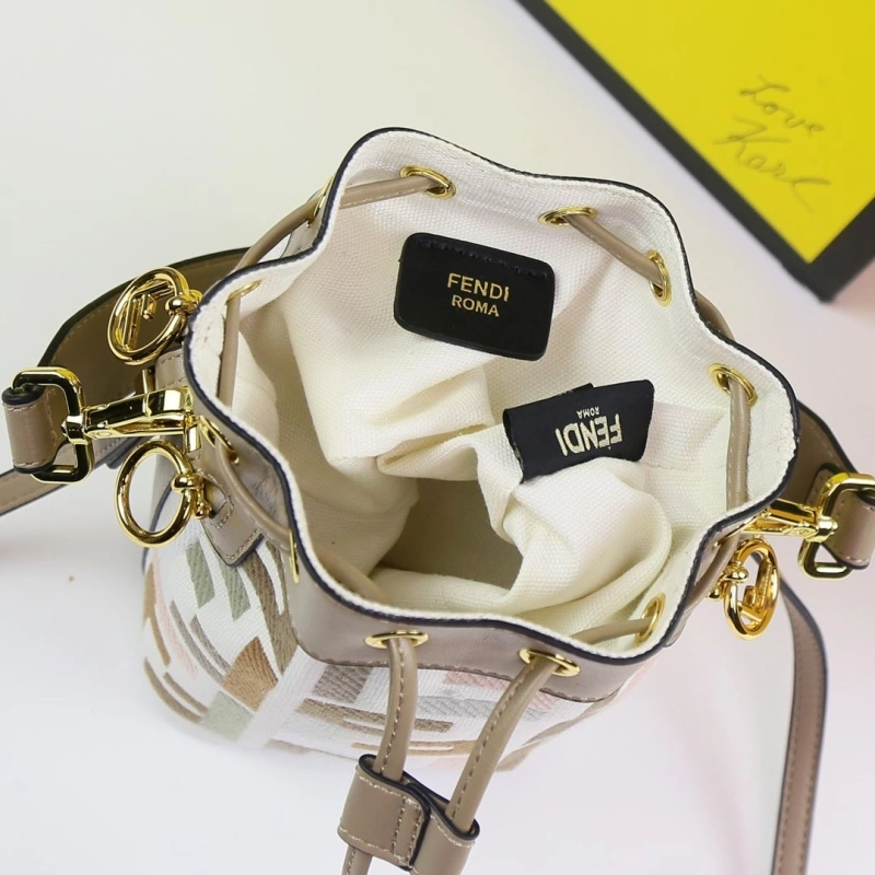 F**di bucket bags 4220a-0320