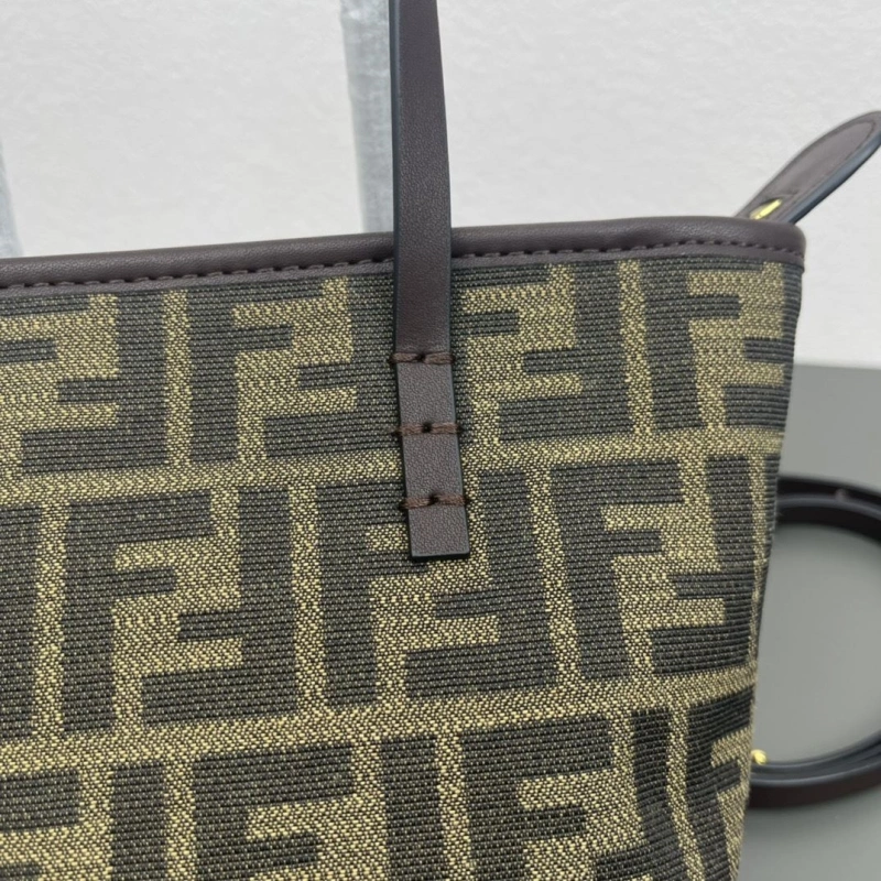 F**di shopping bags 4220a-0697