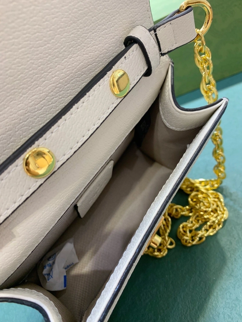 ucci Top Handle Bags 4220D-0323