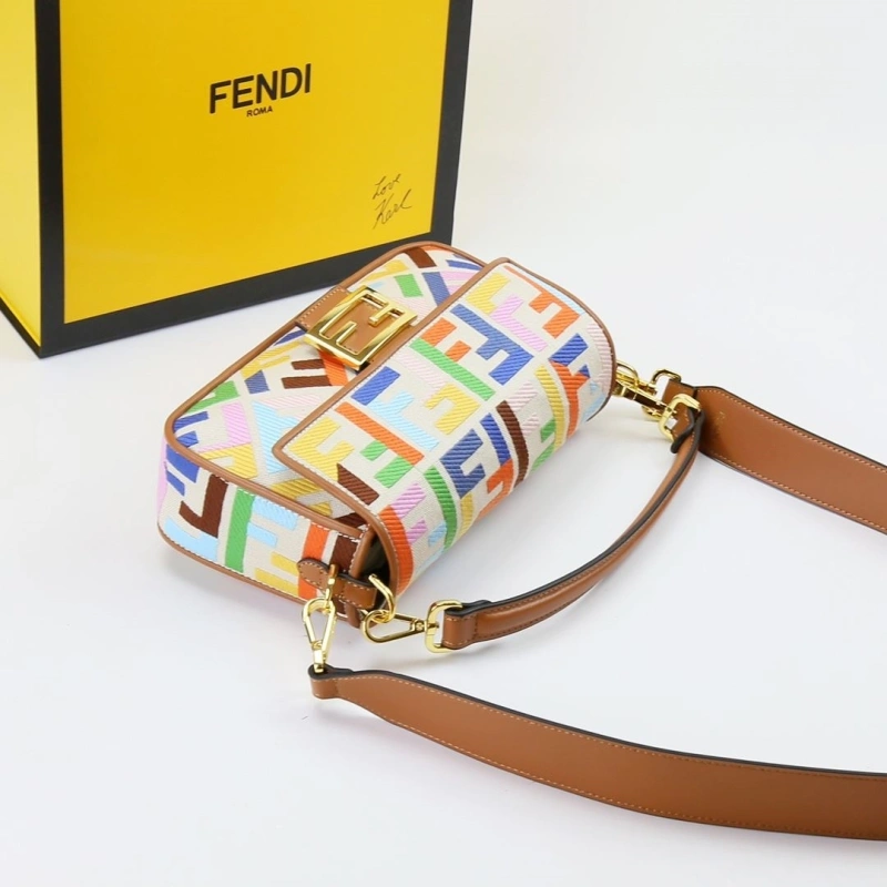 F**di baguette bags 4220d-0548