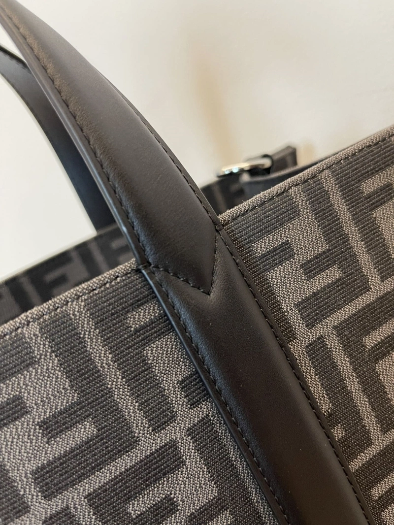 F**di shopping bags 4222c-0203