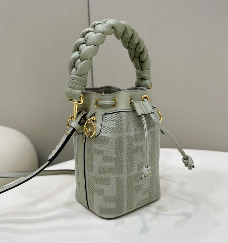 F**di bucket bags 4222c-0815
