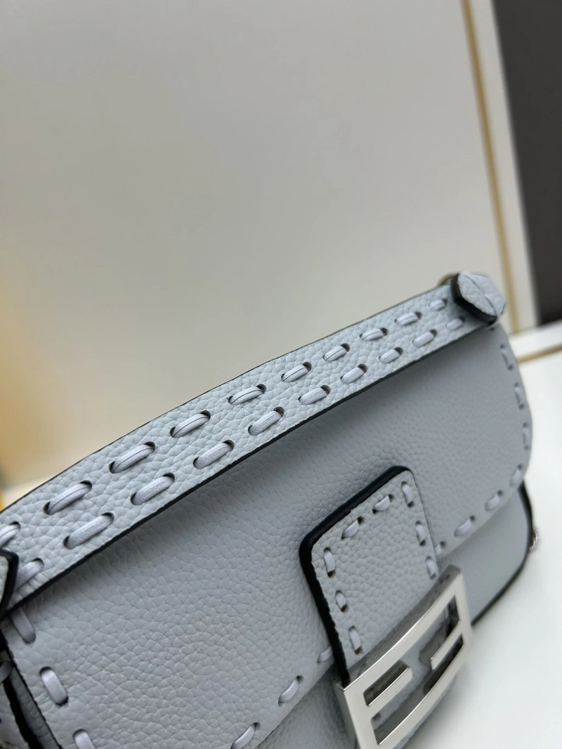 F**di baguette bags 4224-0987