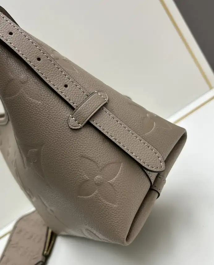 LV Top Handle Bags 4224-1001
