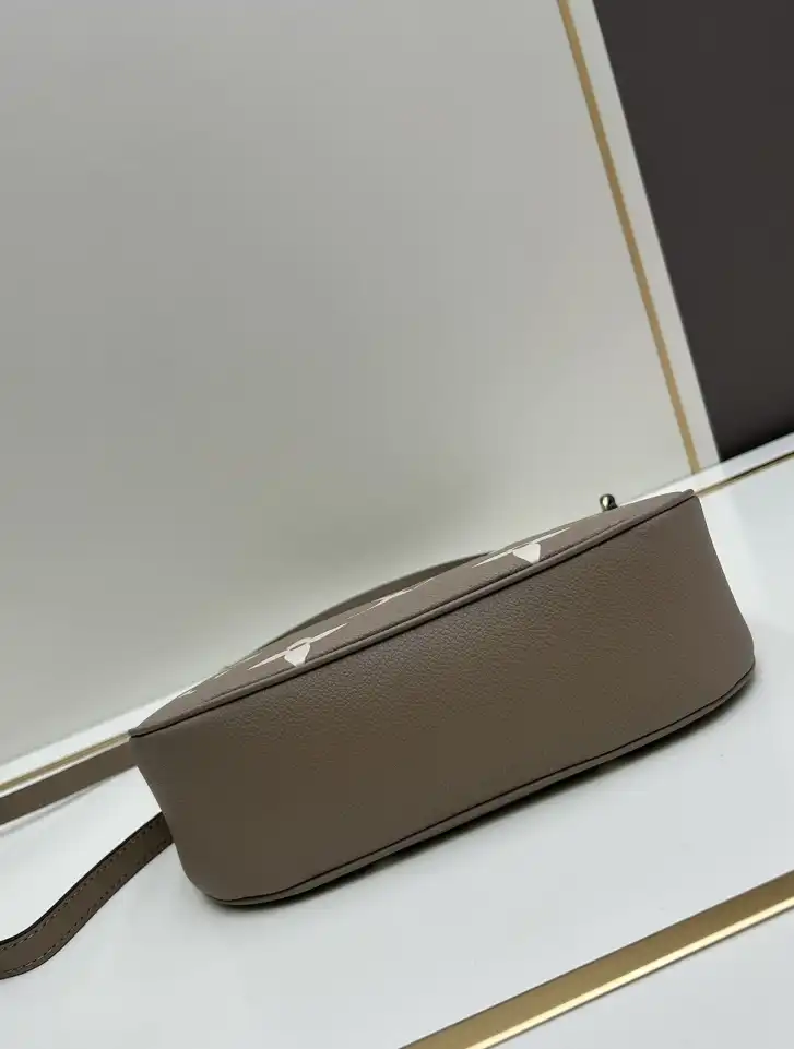 LV Top Handle Bags 4224-1005