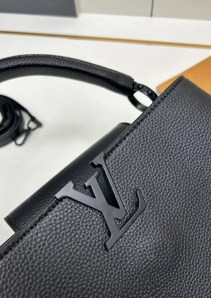 LV Capucines Bags 4224-1382