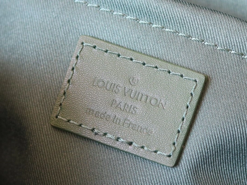 LV Cosmetic Bags 4233A-0311