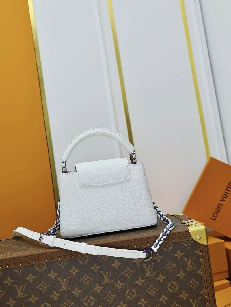 LV Capucines Bags 4233A-0373
