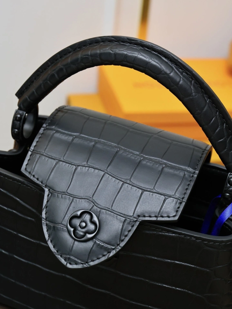 LV Capucines Bags 4233A-0376