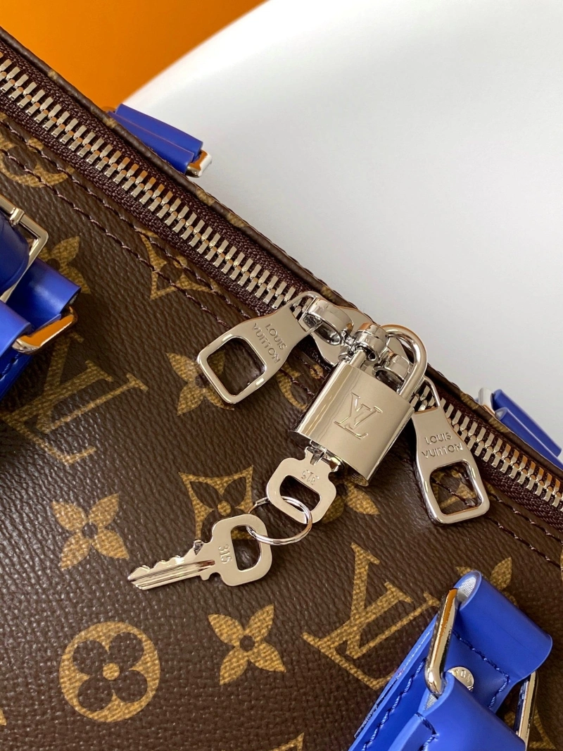 LV Travel Bags 4233A-0384