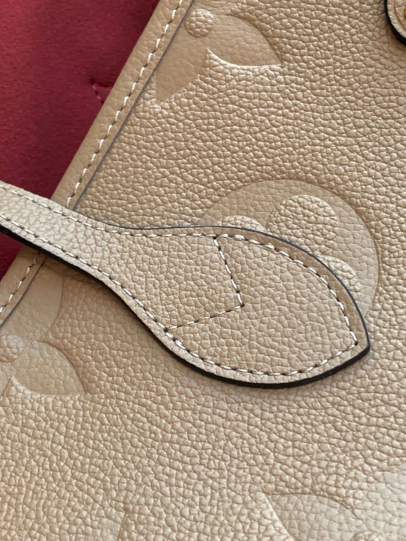 LV Shopping Bags 4233A-0396