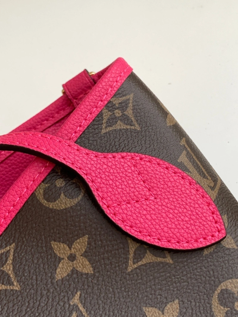 LV Shopping Bags 4233A-0484