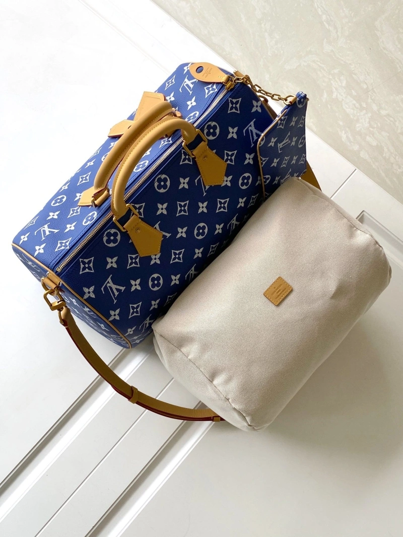 LV Travel Bags 4233A-0842