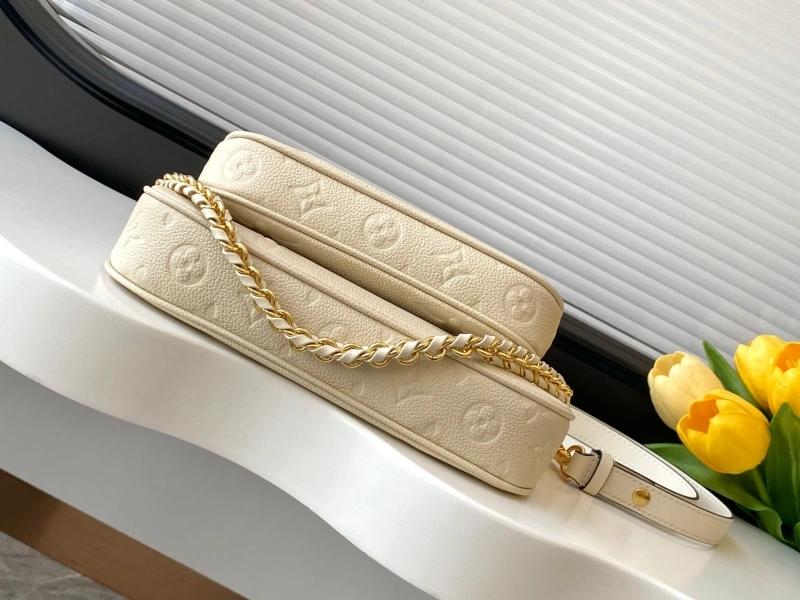 LV Top Handle Bags 4233A-0926