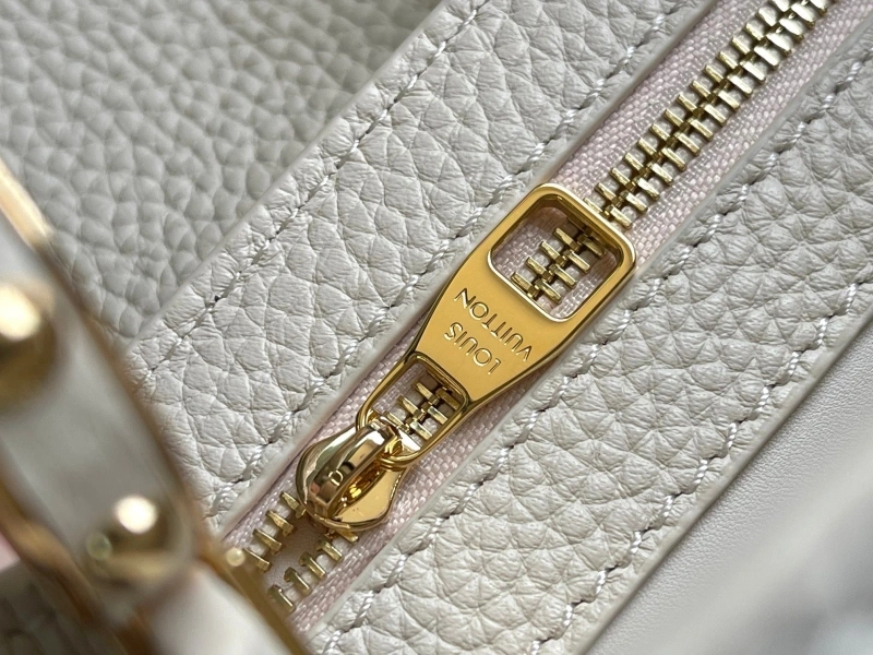 LV Capucines Bags 4233A-1234