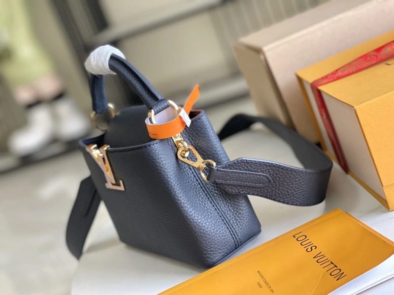 LV Capucines Bags 4233A-1235