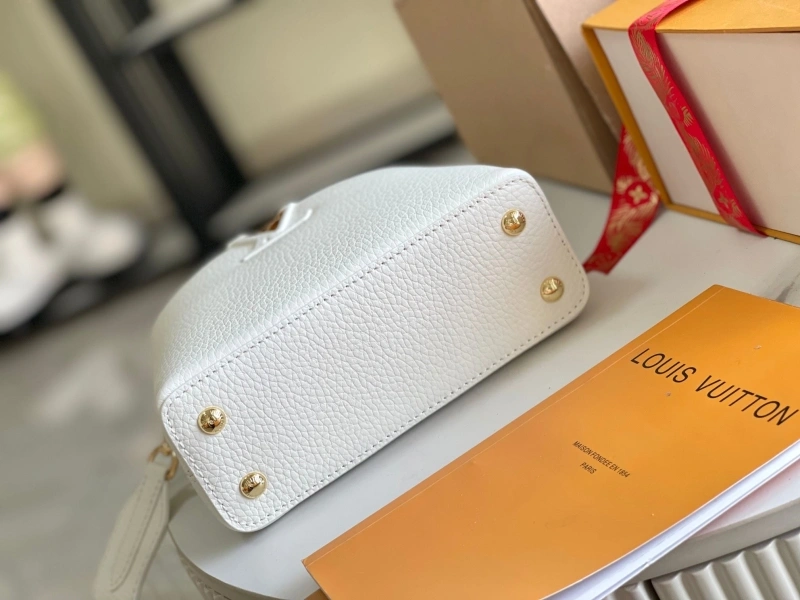 LV Capucines Bags 4233A-1256