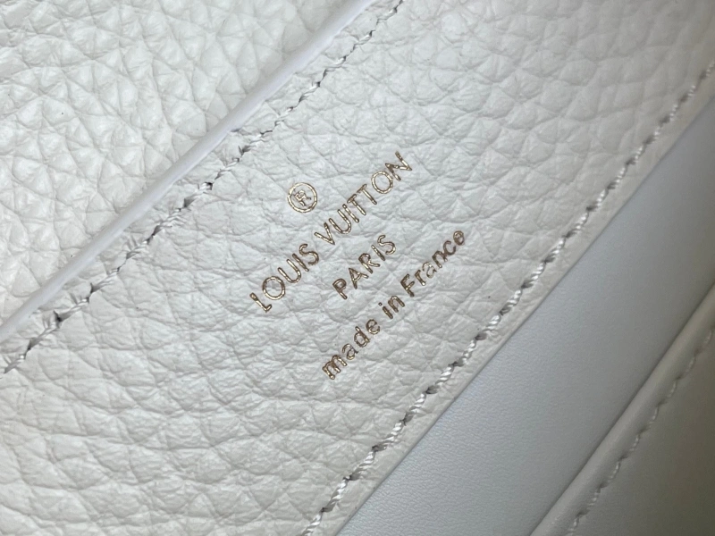 LV Capucines Bags 4233A-1256