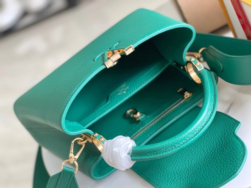LV Capucines Bags 4233A-1261