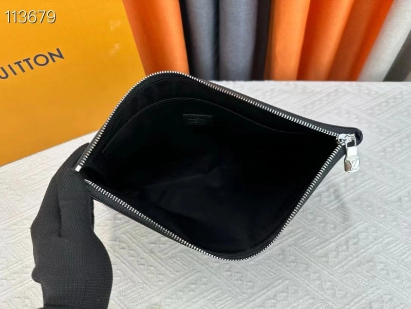 LV Clutch Bags 4233A-2019