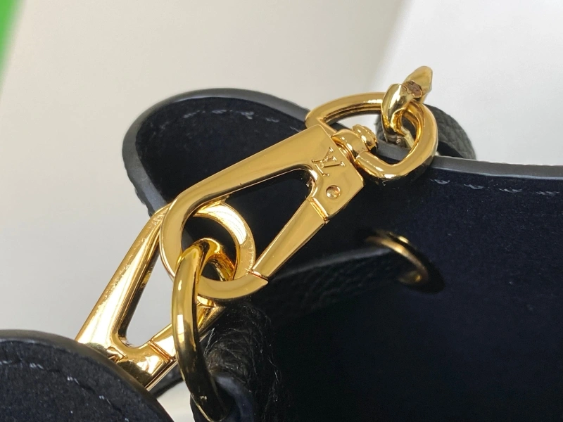 LV Bucket Bags 4233D-0006