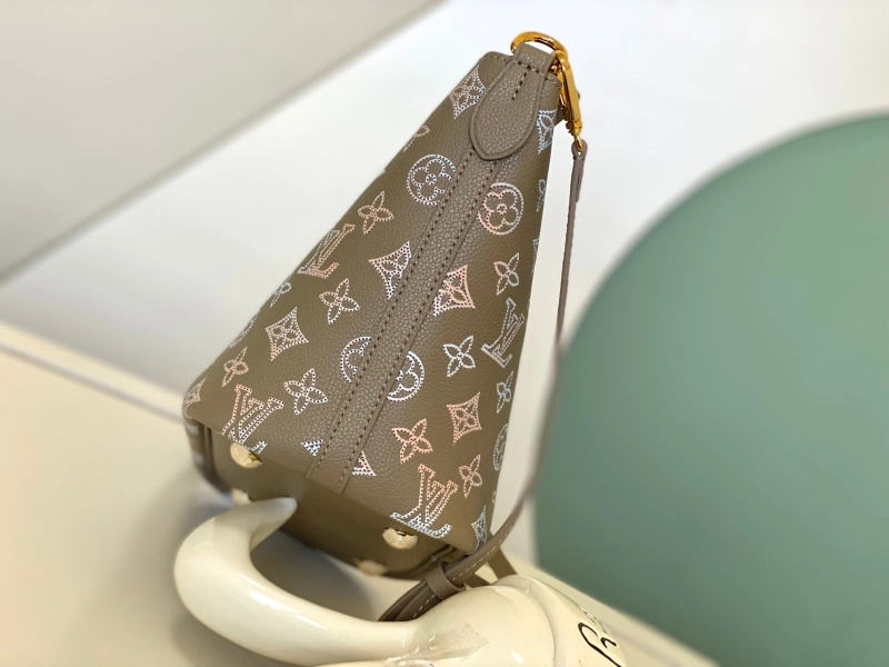 LV Shopping Bags 4233D-0011