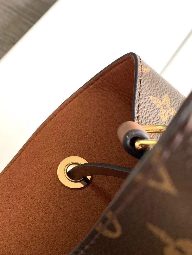 LV Bucket Bags 4233F-0109