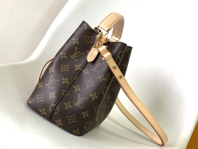 LV Bucket Bags 4233G-0066