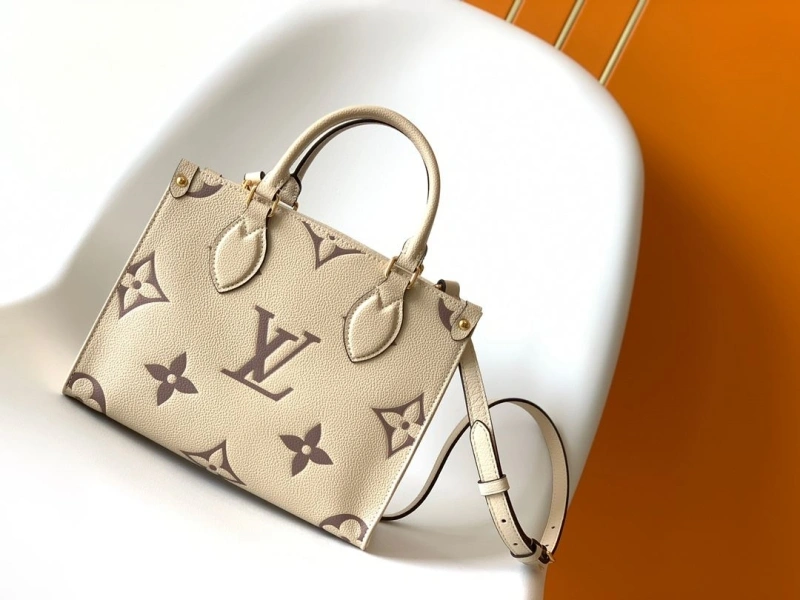 LV Shopping Bags 4233G-0084
