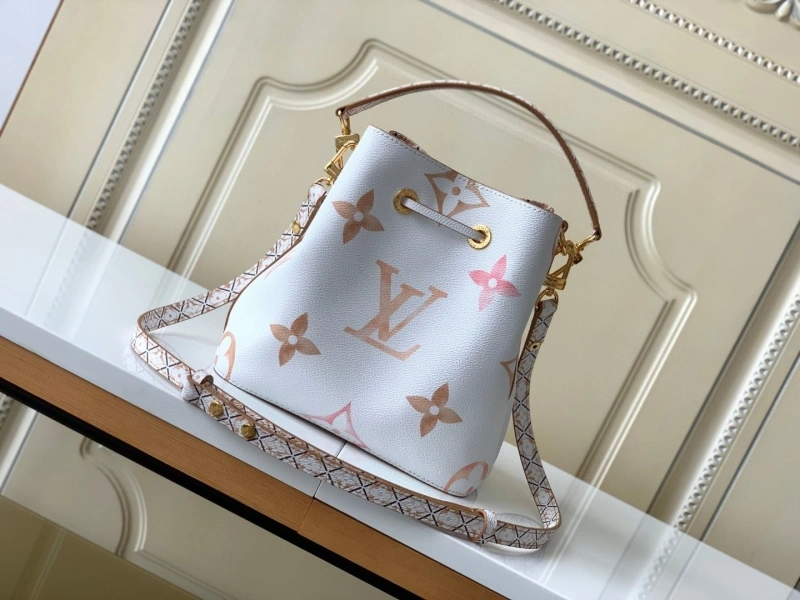 LV Bucket Bags 4233G-0122