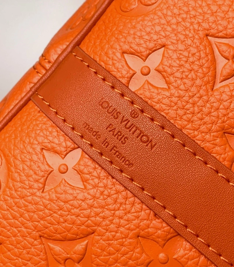 LV Travel Bags 4233G-0200