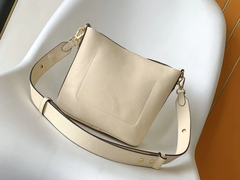LV Shopping Bags 4233G-0313