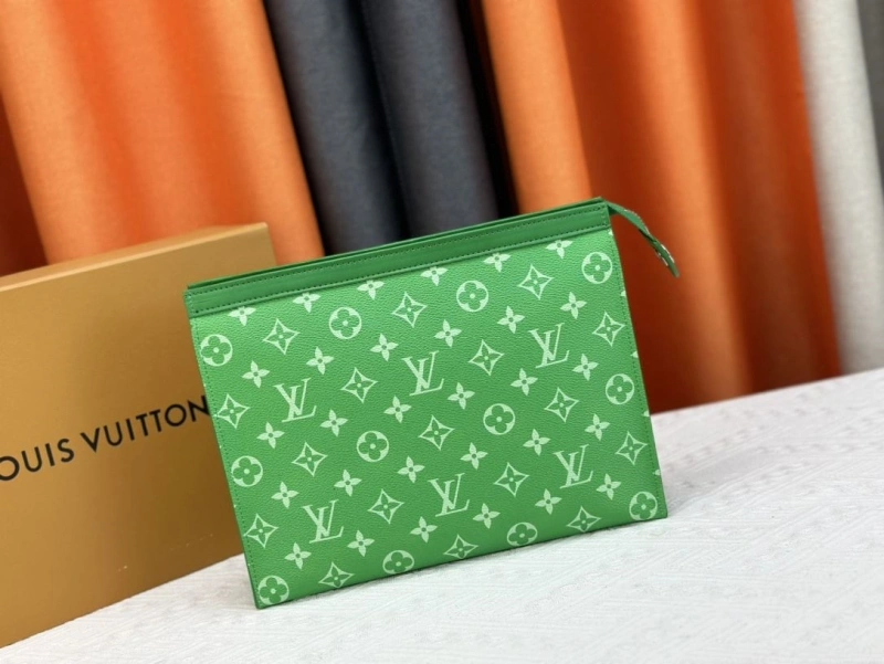 LV Wallets 4233G-0396
