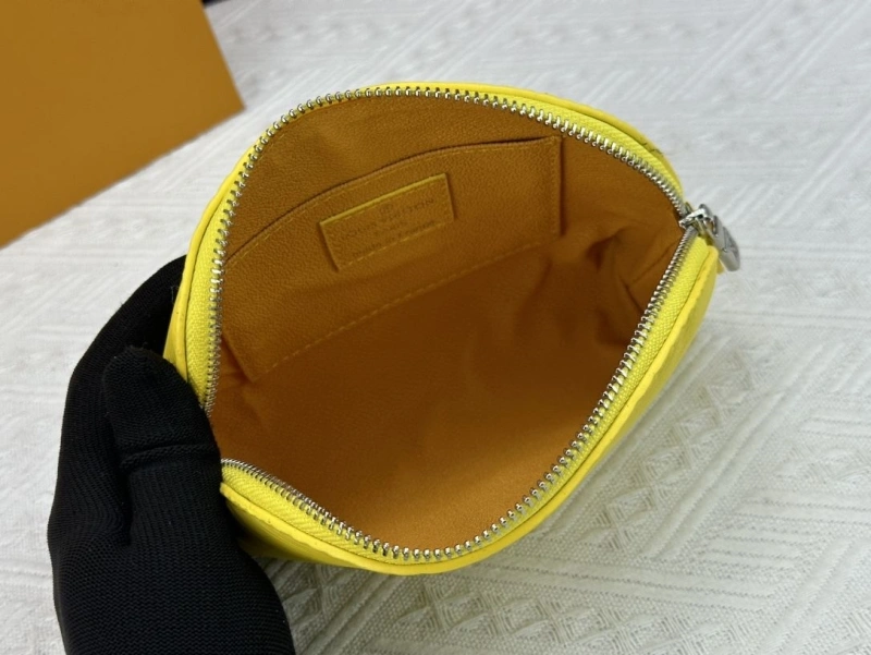 LV Clutch Bags 4233G-0429