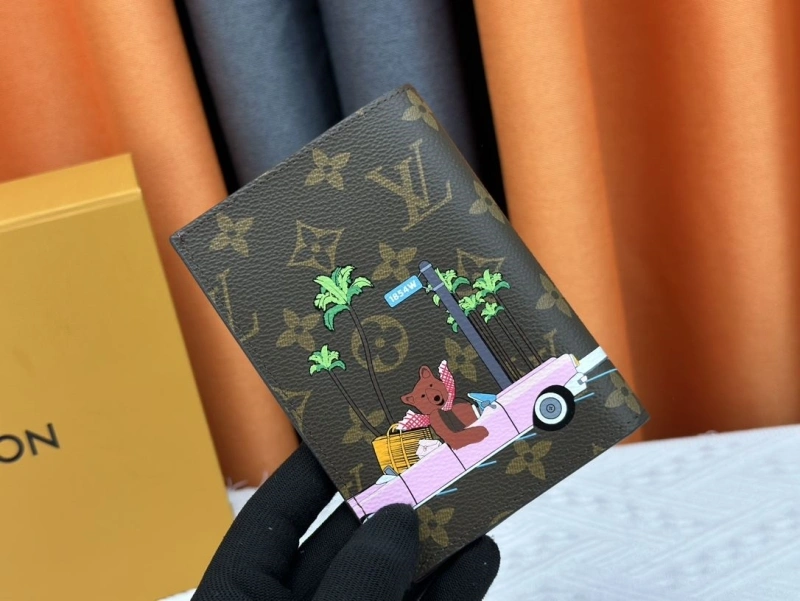 LV Wallets 4233G-0565