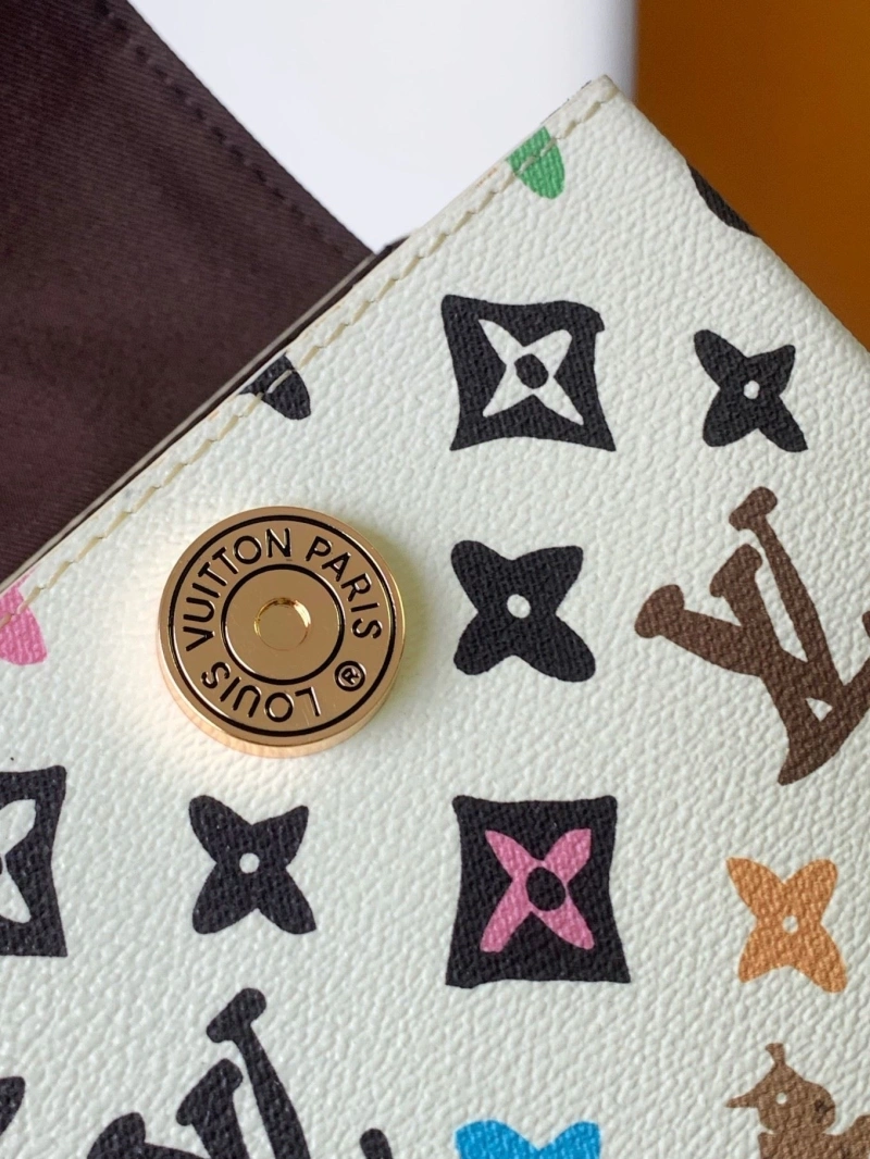 LV Backpacks 4233G-0590