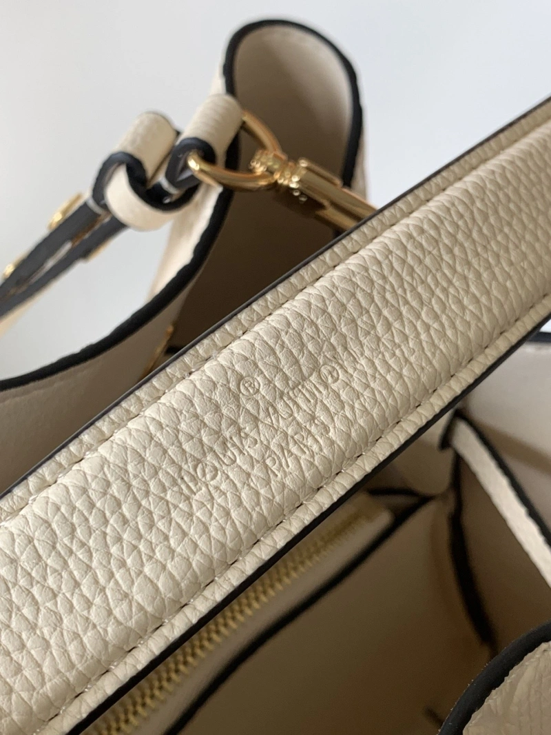 LV Bucket Bags 4233G-0896