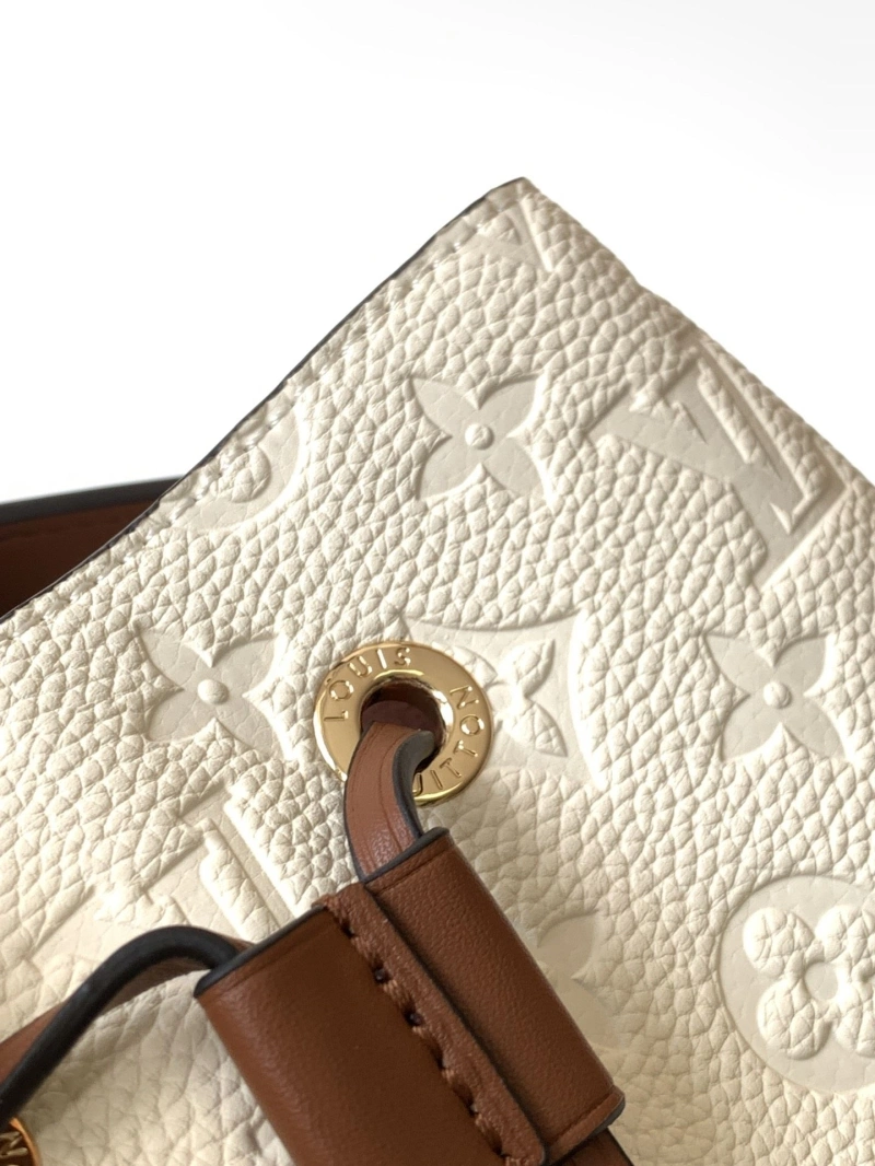 LV Bucket Bags 4233G-0897
