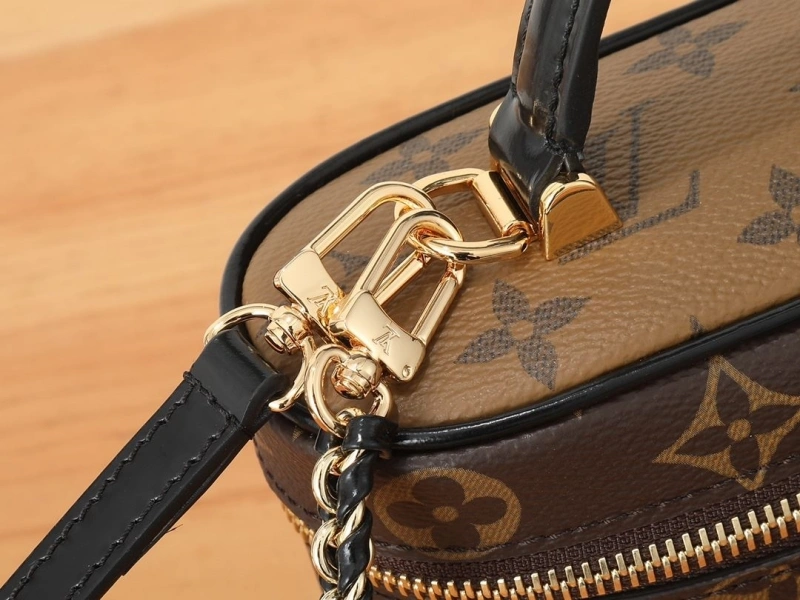 LV Cosmetic Bags 4233G-1055