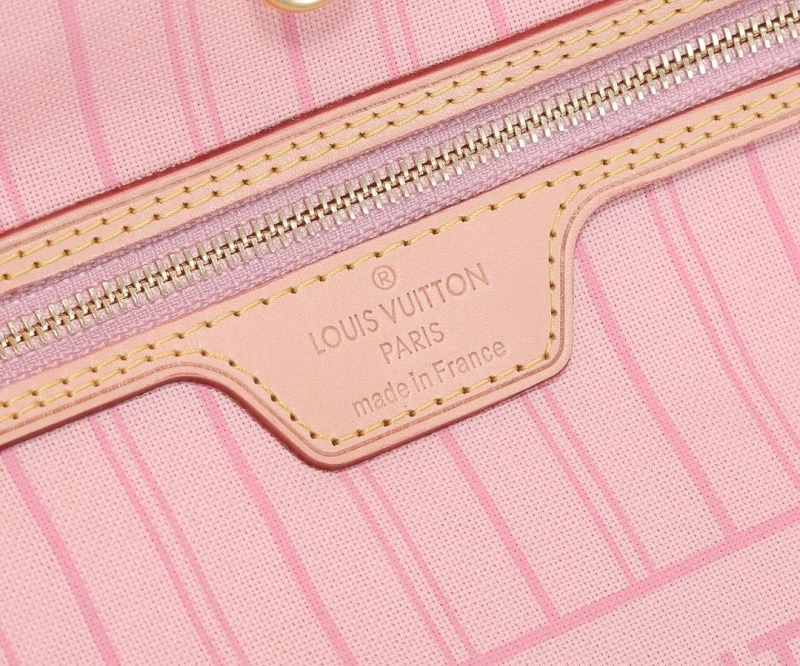 LV Shopping Bags 4233H-0102