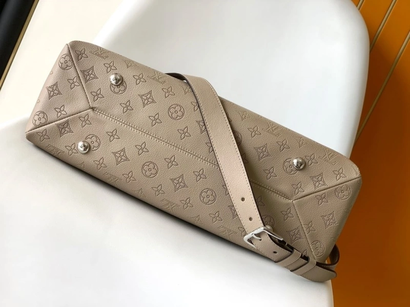 LV Satchel bags 4233H-0138