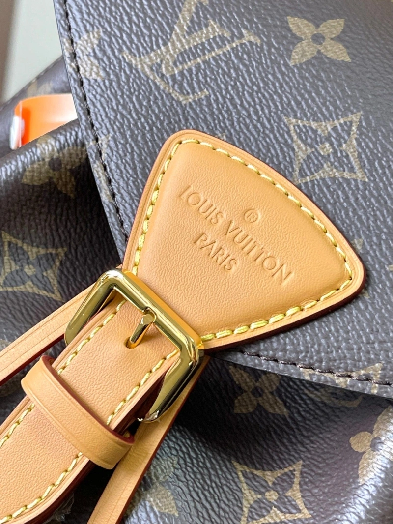 LV Backpacks 4233H-0251