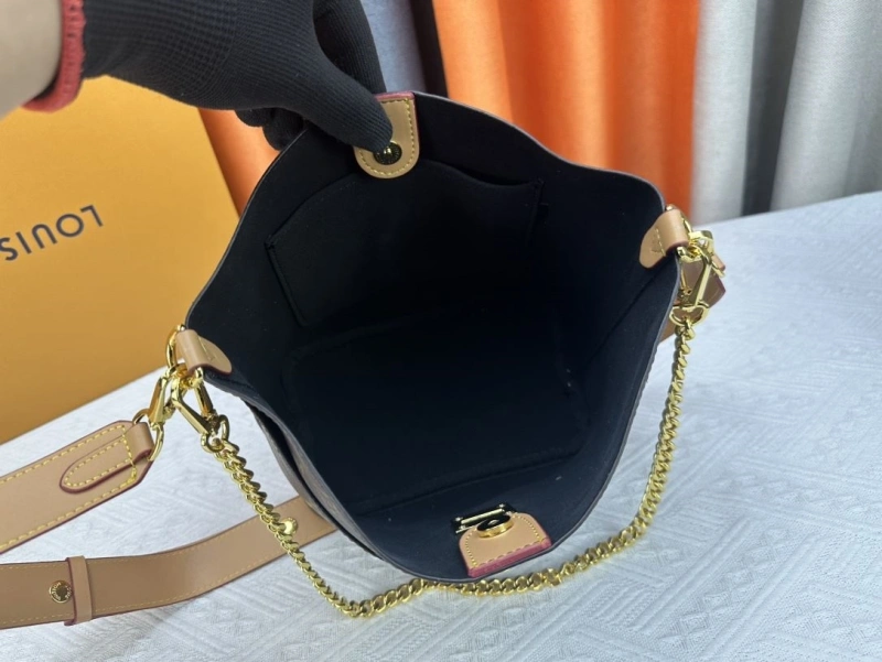 LV Shopping Bags 4233H-0307