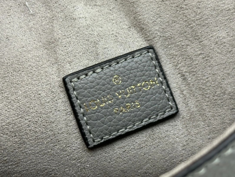 LV Satchel bags 4233H-0371