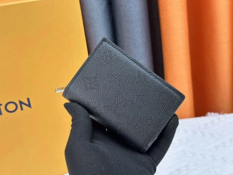 LV Wallets 4233H-0398